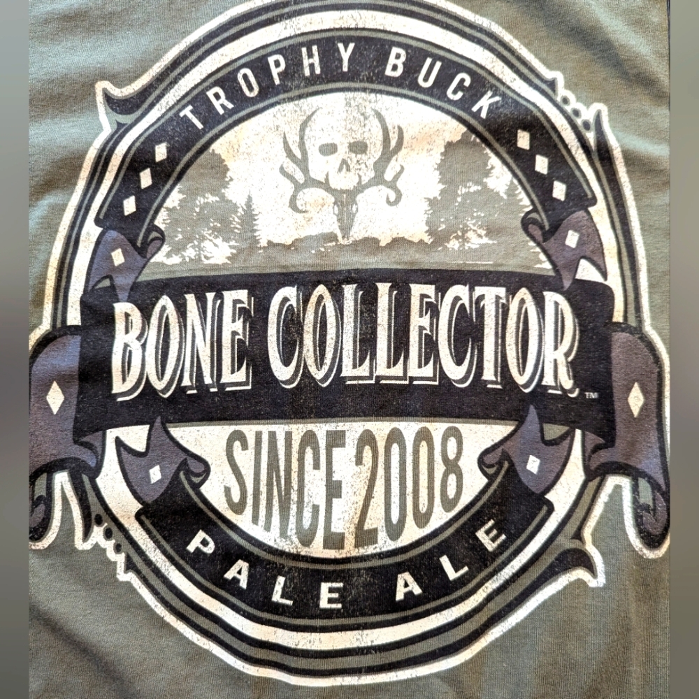 Men’s Bone Collector Long Sleeve T- Shirt Size XL BNWT